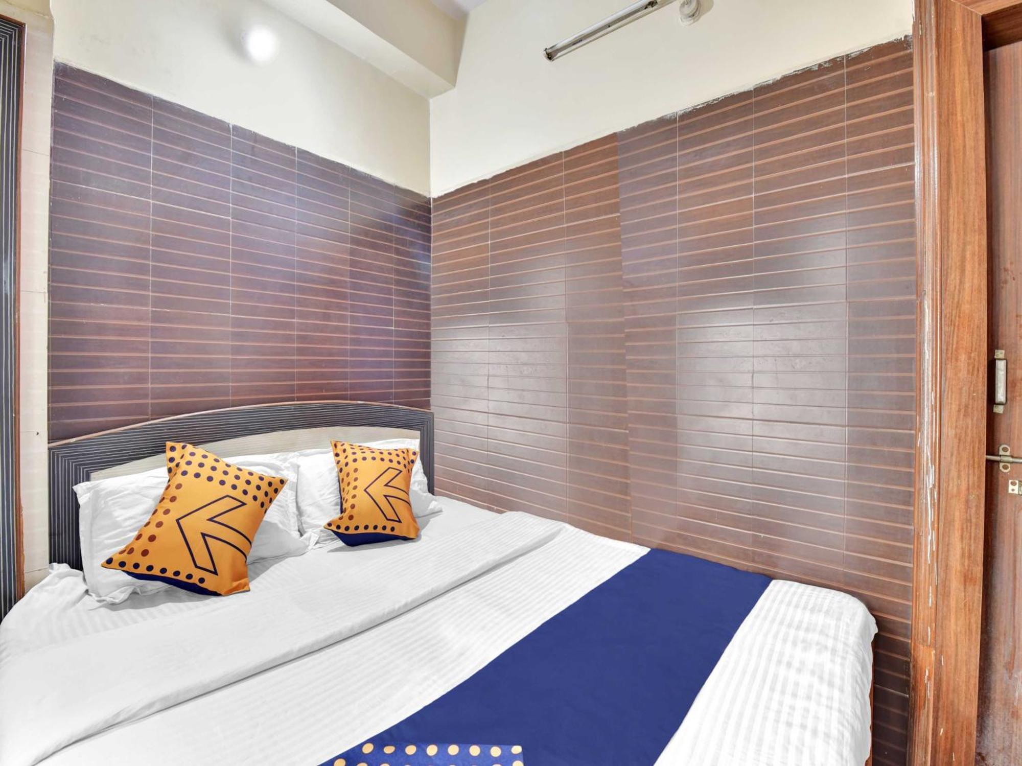 Oyo 85212 Hotel Vaibhav アジュメール エクステリア 写真