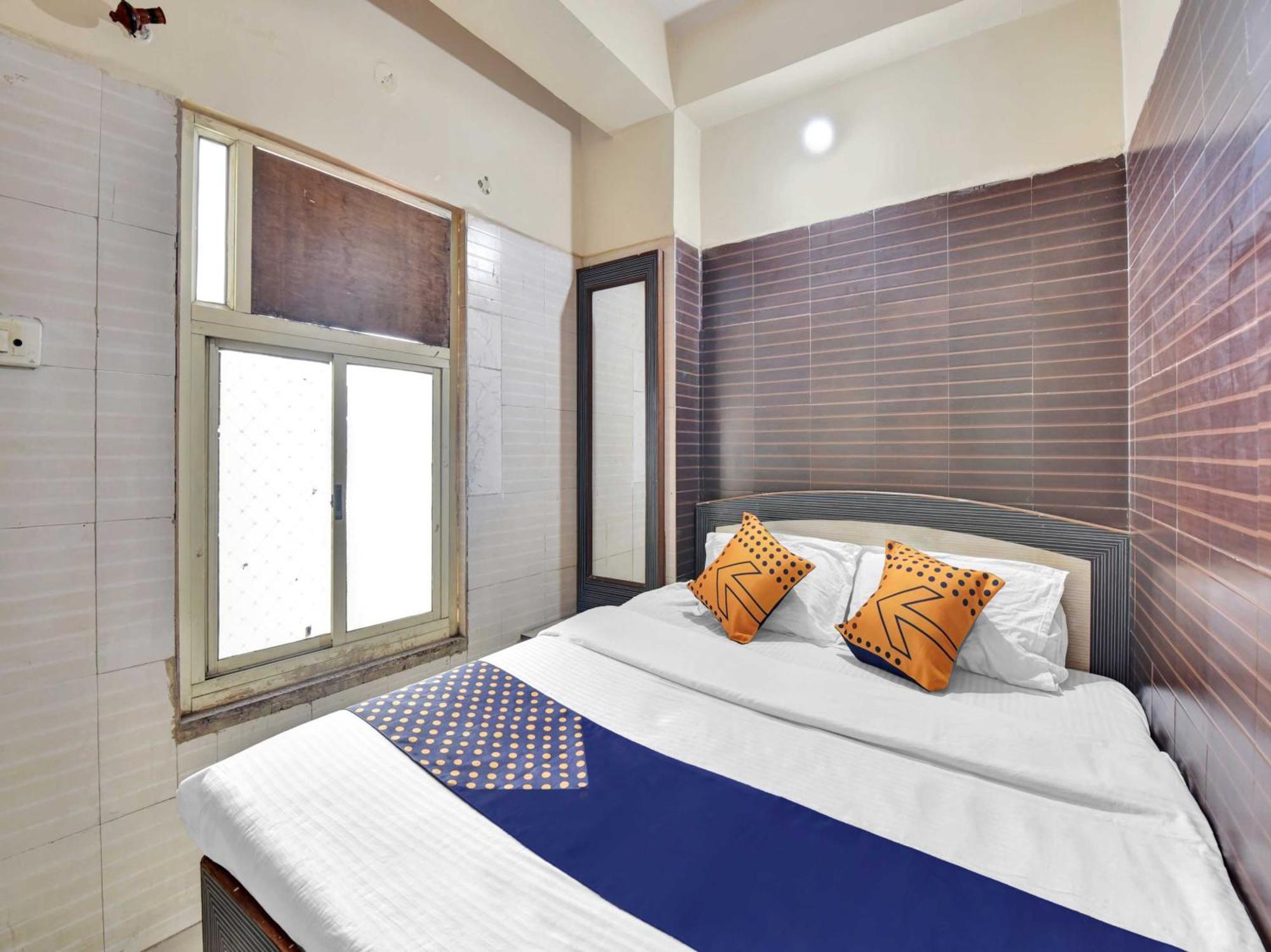 Oyo 85212 Hotel Vaibhav アジュメール エクステリア 写真