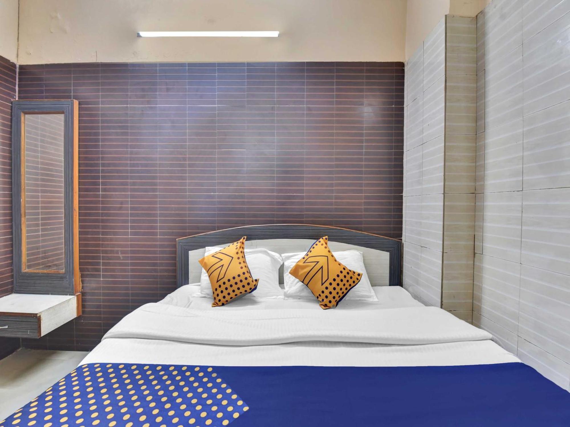 Oyo 85212 Hotel Vaibhav アジュメール エクステリア 写真
