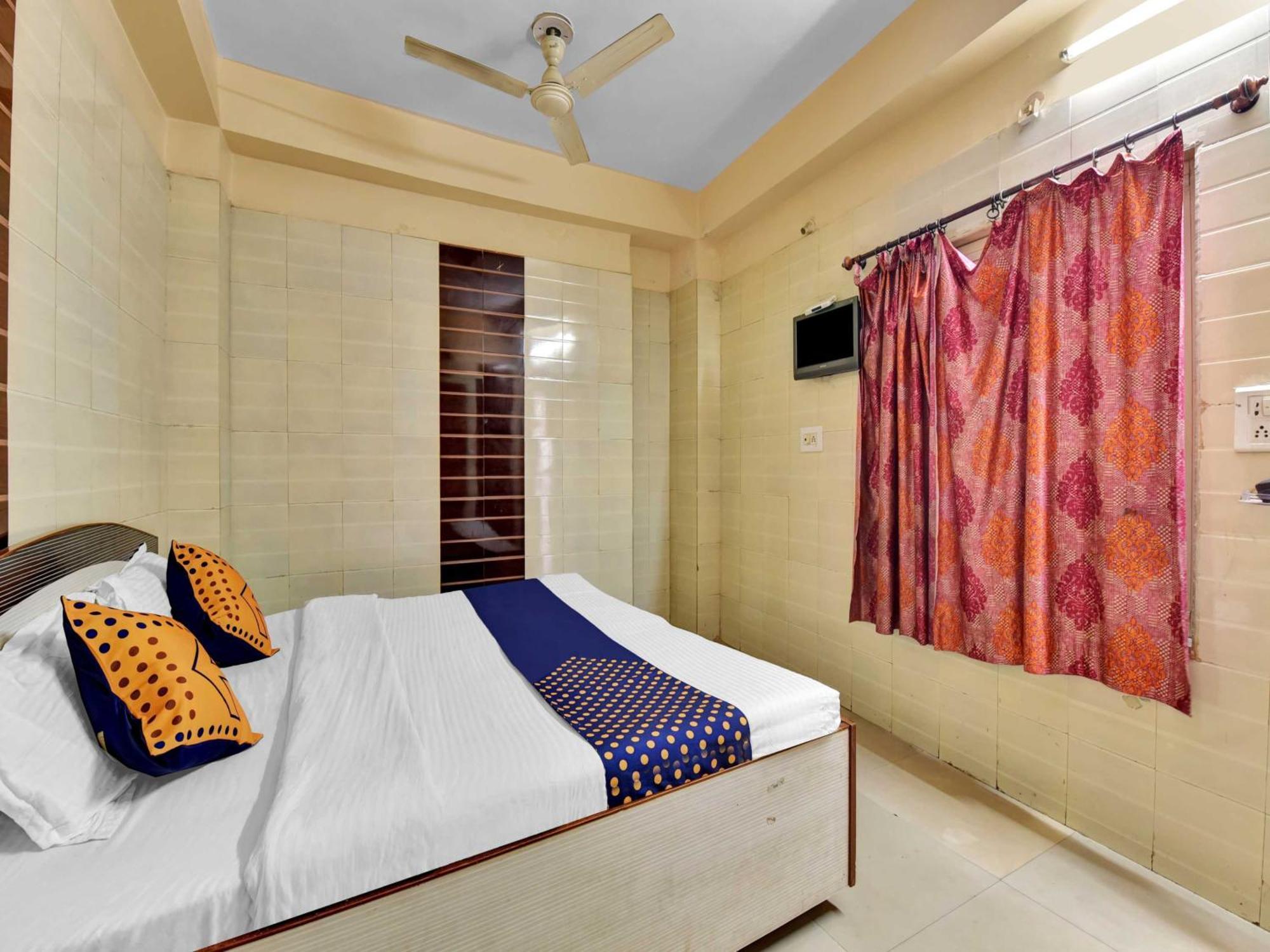 Oyo 85212 Hotel Vaibhav アジュメール エクステリア 写真