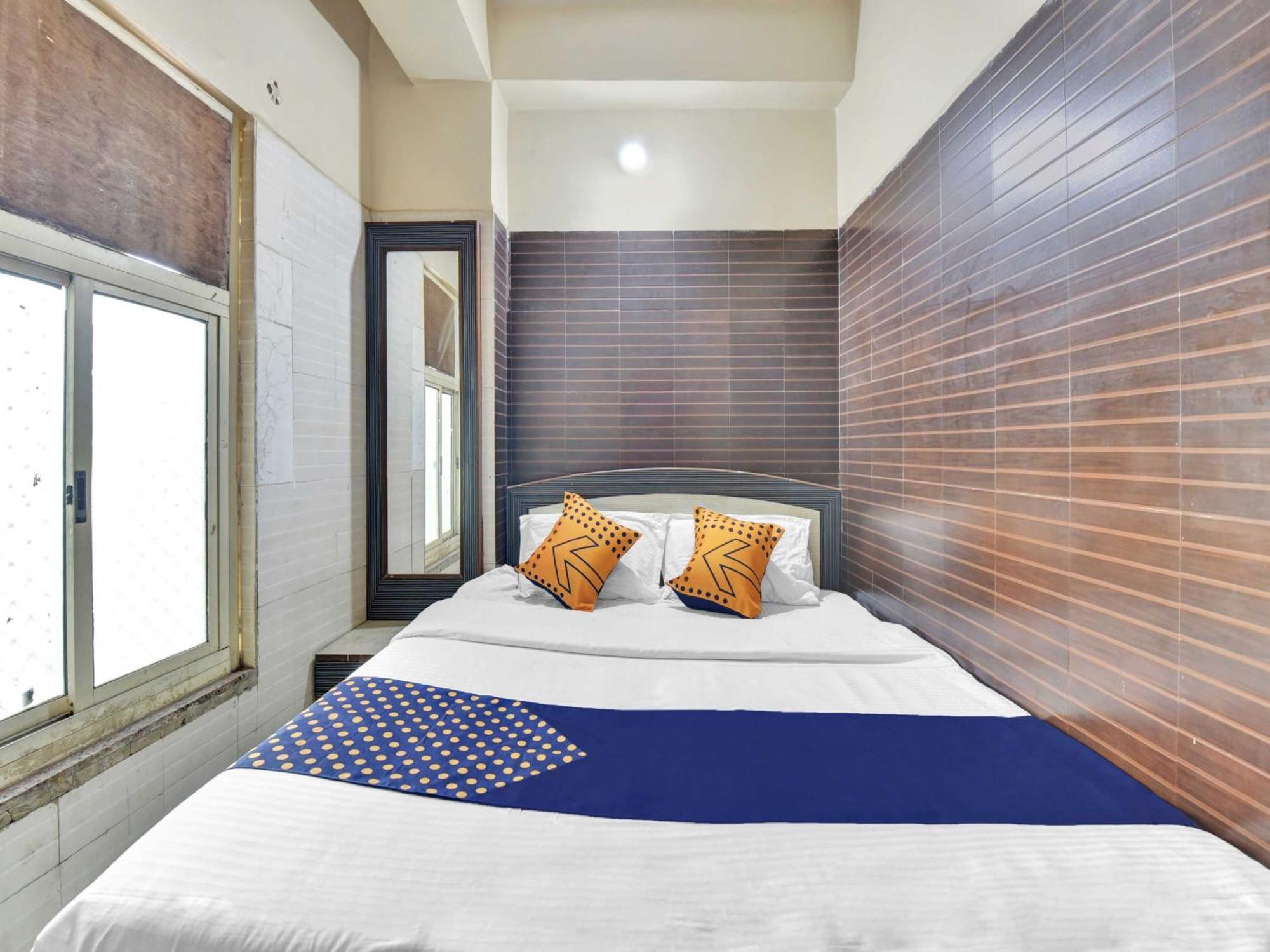 Oyo 85212 Hotel Vaibhav アジュメール エクステリア 写真